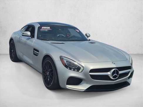 Used 2017 Mercedes-Benz AMG GT S image 3