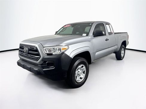 Used 2019 Toyota Tacoma SR image 2