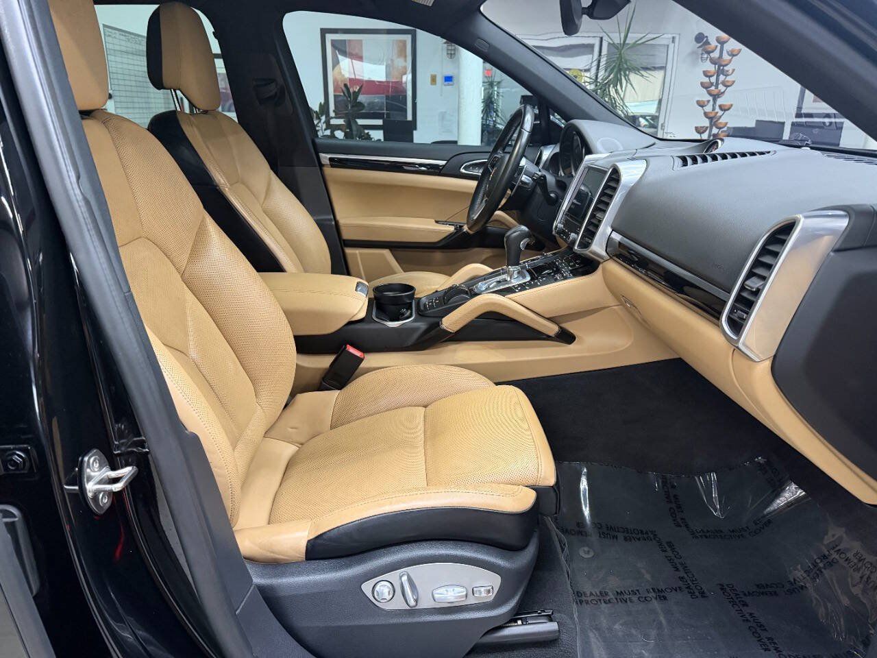Used 2017 Porsche Cayenne S AWD/4WD image 17