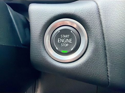 Used 2024 Chevrolet Tahoe LT image 38