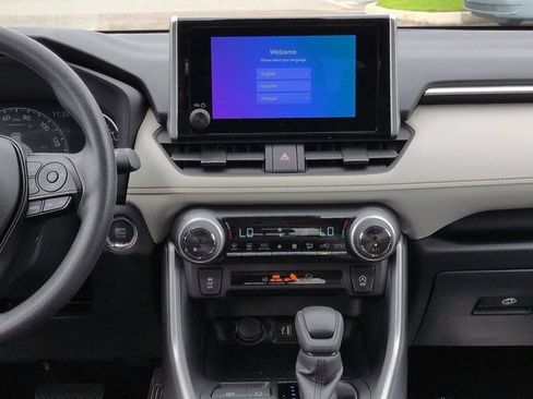 Certified 2025 Toyota RAV4 XLE w/ Convenience Package FWD image 18