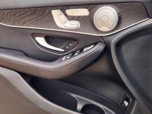 Used 2018 Mercedes-Benz GLC 300 image 23