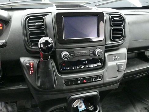 Used 2024 RAM ProMaster 2500 w/ Convenience Group FWD image 16
