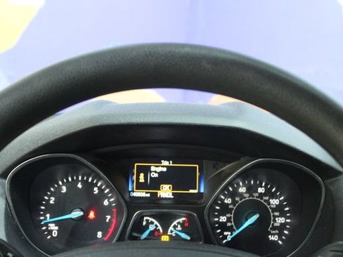 Used 2018 Ford Focus S FWD image 18