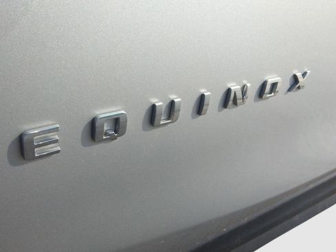 Used 2022 Chevrolet Equinox LT image 12