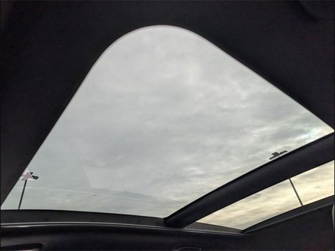 Used 2025 Kia Sportage X-Line w/ Premium Package image 13