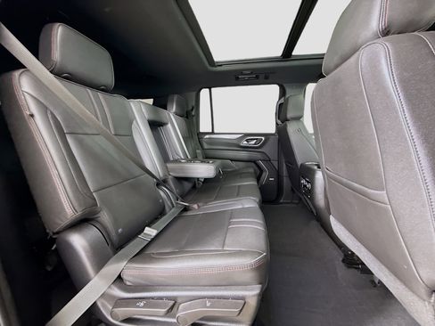Used 2023 Chevrolet Suburban RST AWD/4WD image 30