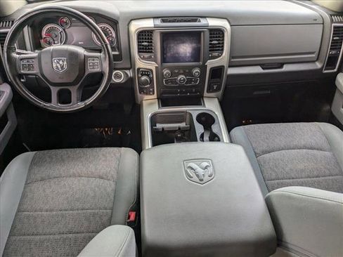 Used 2020 RAM 1500 Classic SLT w/ Luxury Group image 16