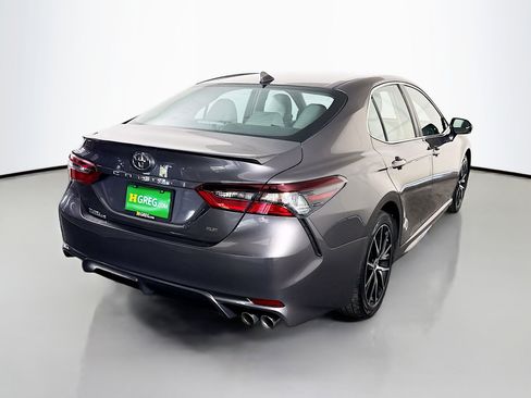 Used 2023 Toyota Camry SE FWD image 10