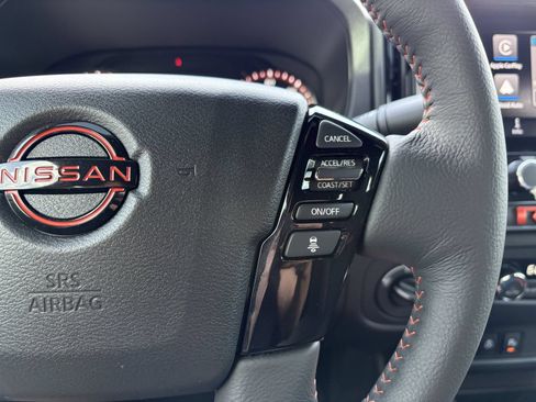 Used 2026 Nissan Frontier PRO-4X w/ Pro-4x Convenience Package AWD/4WD image 11