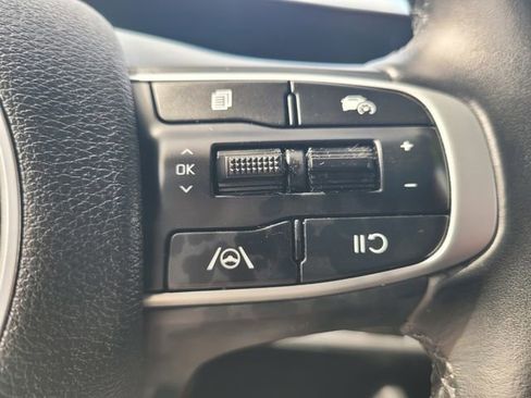 Used 2024 Kia Sportage EX AWD/4WD image 27