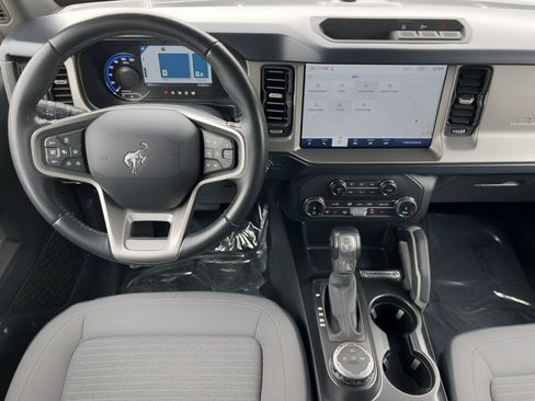 Used 2022 Ford Bronco Outer Banks AWD/4WD image 5