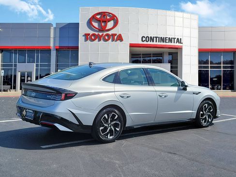 Used 2025 Hyundai Sonata SEL FWD image 5