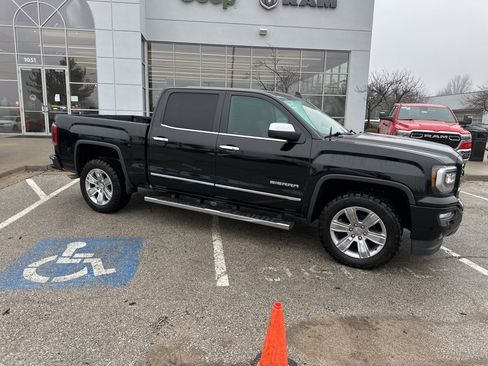 Used 2017 GMC Sierra 1500 SLT image 35