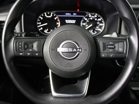 Used 2024 Nissan Rogue S FWD image 10