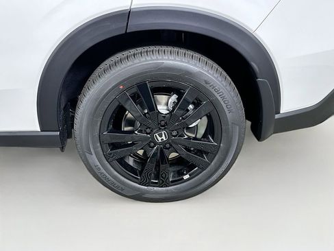 Certified 2026 Honda HR-V Sport image 24