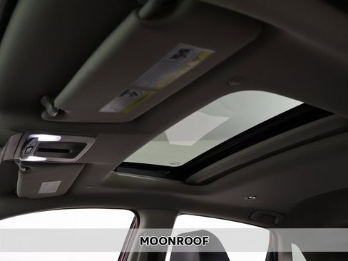 Used 2023 Honda HR-V EX-L image 3