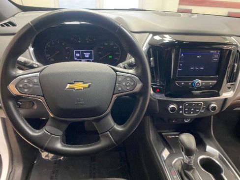 Used 2023 Chevrolet Traverse LT image 29