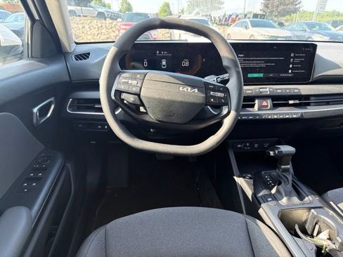 Certified 2025 Kia K4 FWD image 10