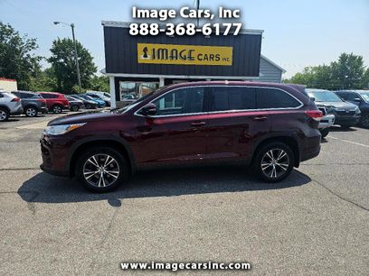 Used 2019 Toyota Highlander LE