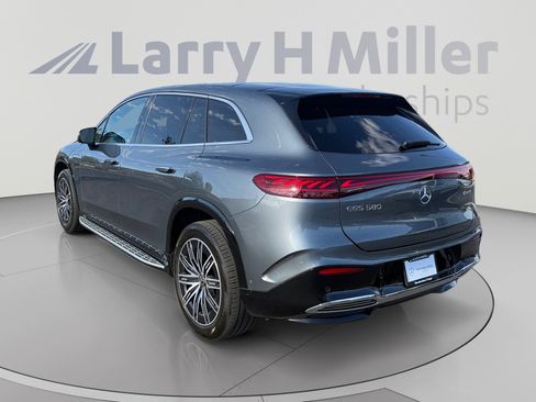 Used 2023 Mercedes-Benz EQS 580 4MATIC SUV image 3