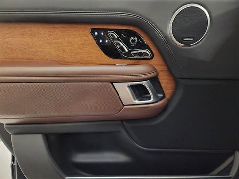 Used 2019 Land Rover Range Rover LWB SV Autobiography image 24