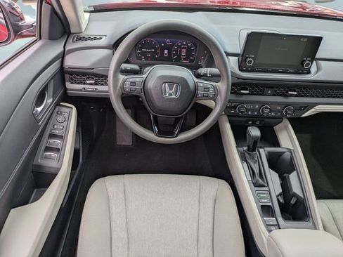 Used 2025 Honda Accord SE image 17