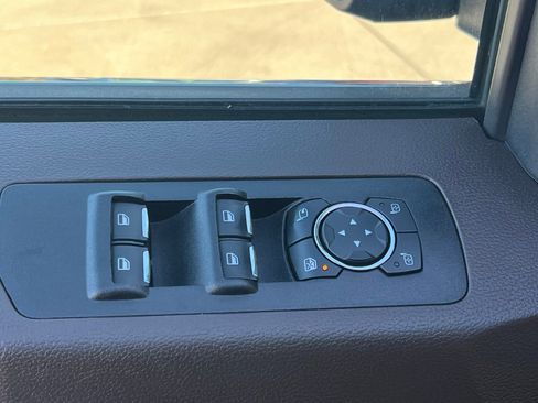 Used 2018 Ford F150 King Ranch w/ Equipment Group 601A Luxury image 23