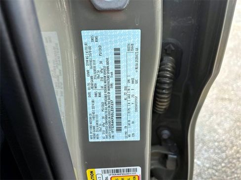 Used 2025 Ford Ranger Lariat w/ FX4 Off-Road Package image 33