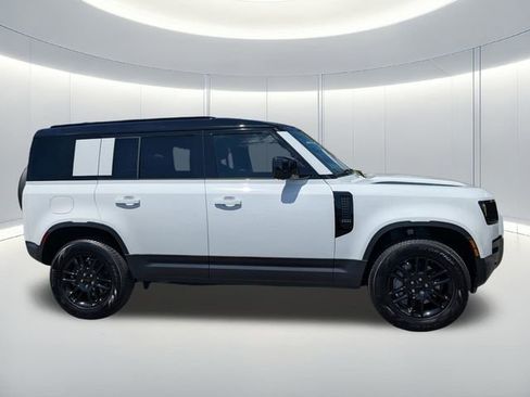 Used 2026 Land Rover Defender 110 S AWD/4WD image 6