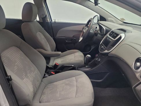 Used 2020 Chevrolet Sonic LT FWD image 21