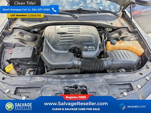 Used 2016 Chrysler 300 Limited RWD image 15