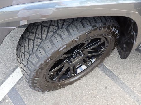 Used 2023 Toyota 4Runner SR5 Premium w/ Moonroof Package AWD/4WD image 44