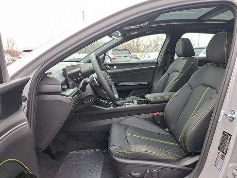 New 2026 Kia K5 GT FWD image 9
