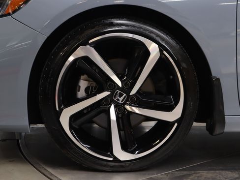 Used 2022 Honda Accord Sport image 32