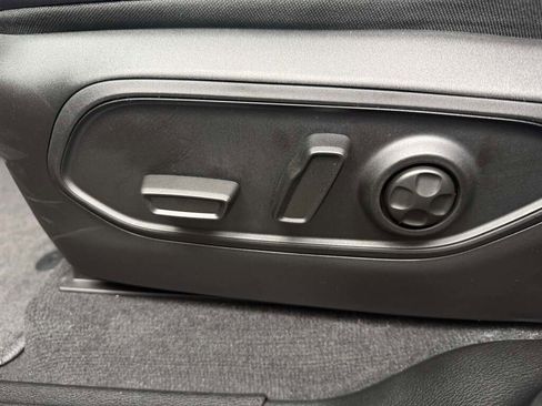 New 2025 Jeep Grand Cherokee Limited w/ Black Appearance Package image 27