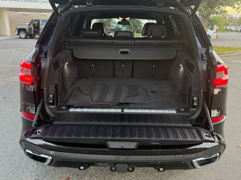 Used 2022 BMW X5 xDrive45e w/ M Sport Package image 17