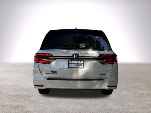 Used 2024 Honda Odyssey Touring image 8