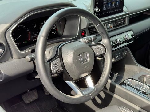 Used 2024 Honda Pilot EX-L image 18