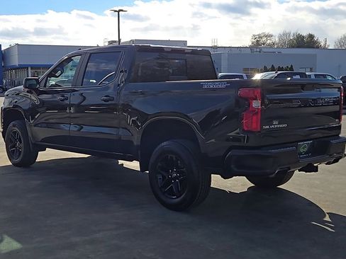 Certified 2022 Chevrolet Silverado 1500 LT Trail Boss w/ LT Trail Boss Premium Package image 2