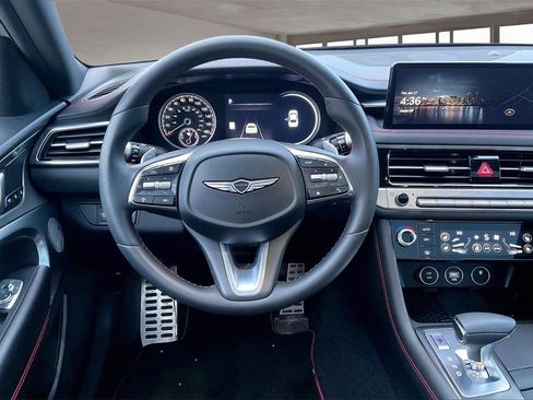 Used 2025 Genesis G70 2.5T w/ Sport Prestige Package image 8