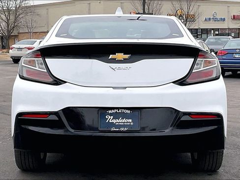Used 2018 Chevrolet Volt LT image 3