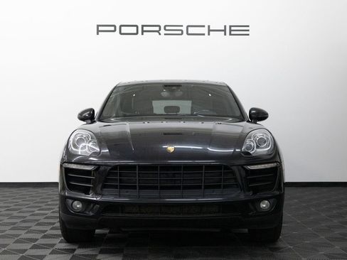 Certified 2018 Porsche Macan AWD/4WD image 9
