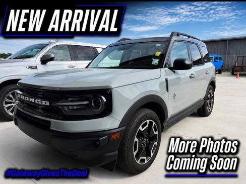 Certified 2022 Ford Bronco Sport Outer Banks w/ Tech Package AWD/4WD image 1