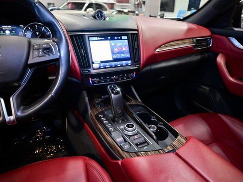 Used 2022 Maserati Levante Modena image 33