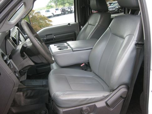 Used 2016 Ford F250 XL w/ Power Equipment Group AWD/4WD image 15