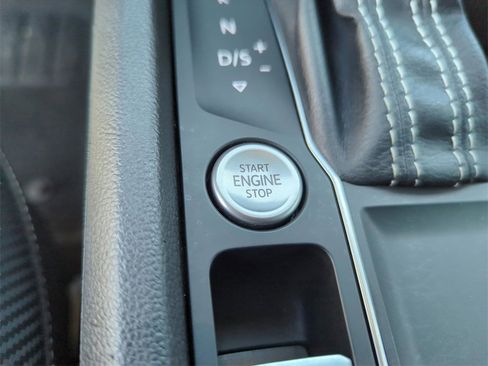 Used 2021 Volkswagen Atlas Cross Sport SEL R-Line image 38