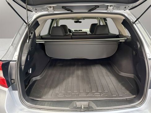 Used 2019 Subaru Outback 2.5i Limited image 38