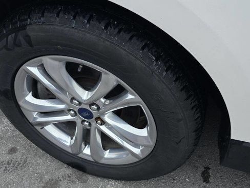 Used 2017 Ford Edge SEL w/ Equipment Group 201A image 10