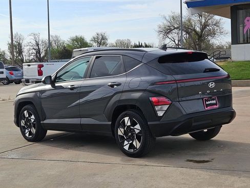 Used 2025 Hyundai Kona SEL image 8